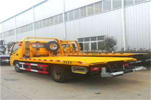 溪湖区附近拖车救援搭电