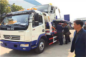 溪湖区汽车道路救援拖车价格